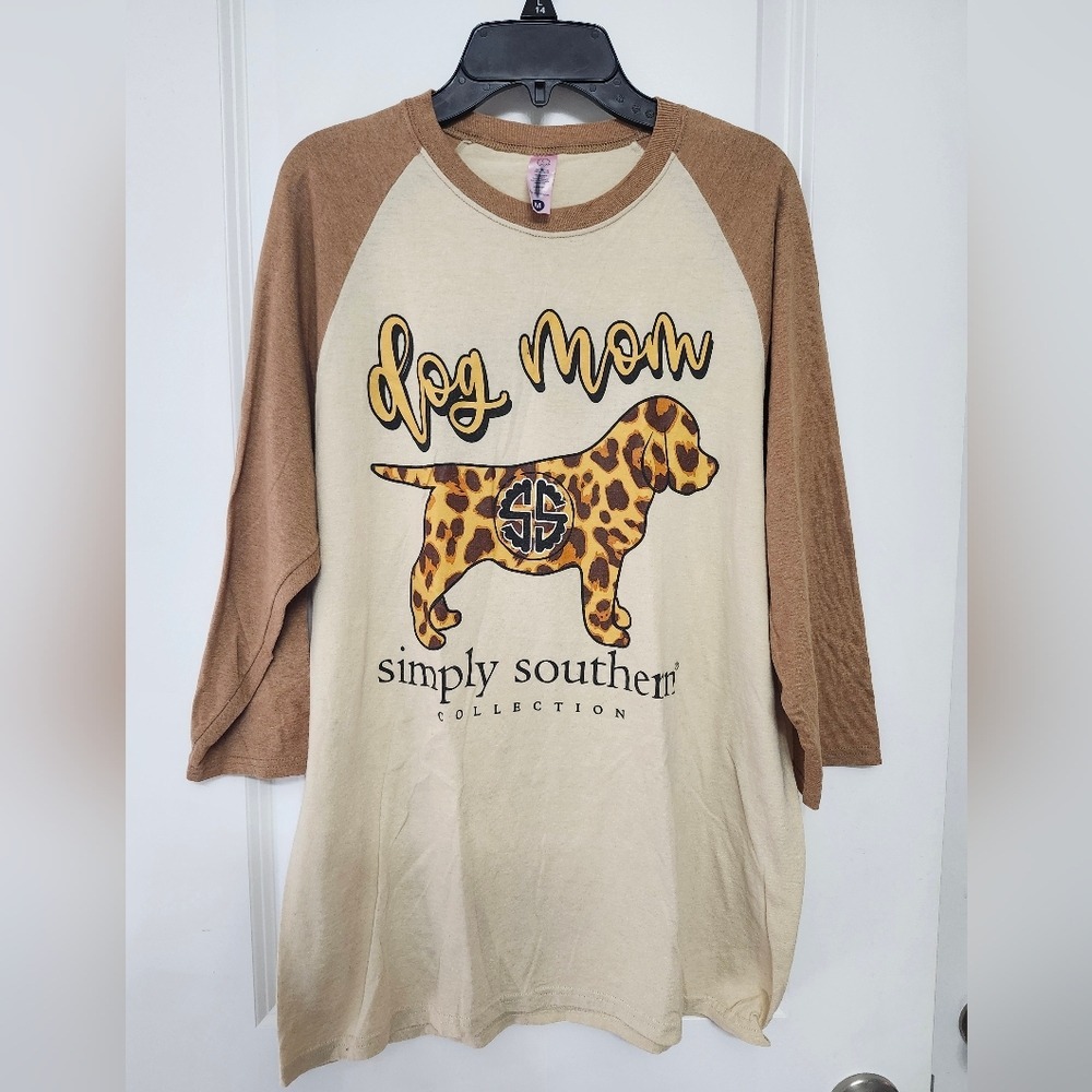 Simply Southern Dog Mom Raglan Tee Woman's Medium - Picture 2 of 4